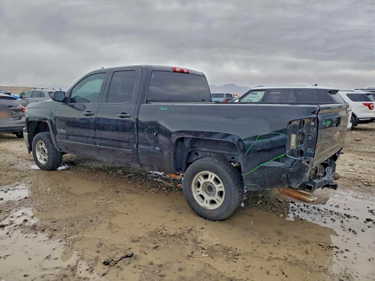 2015 CHEVROLET SILVERADO C1500 LT photo 2