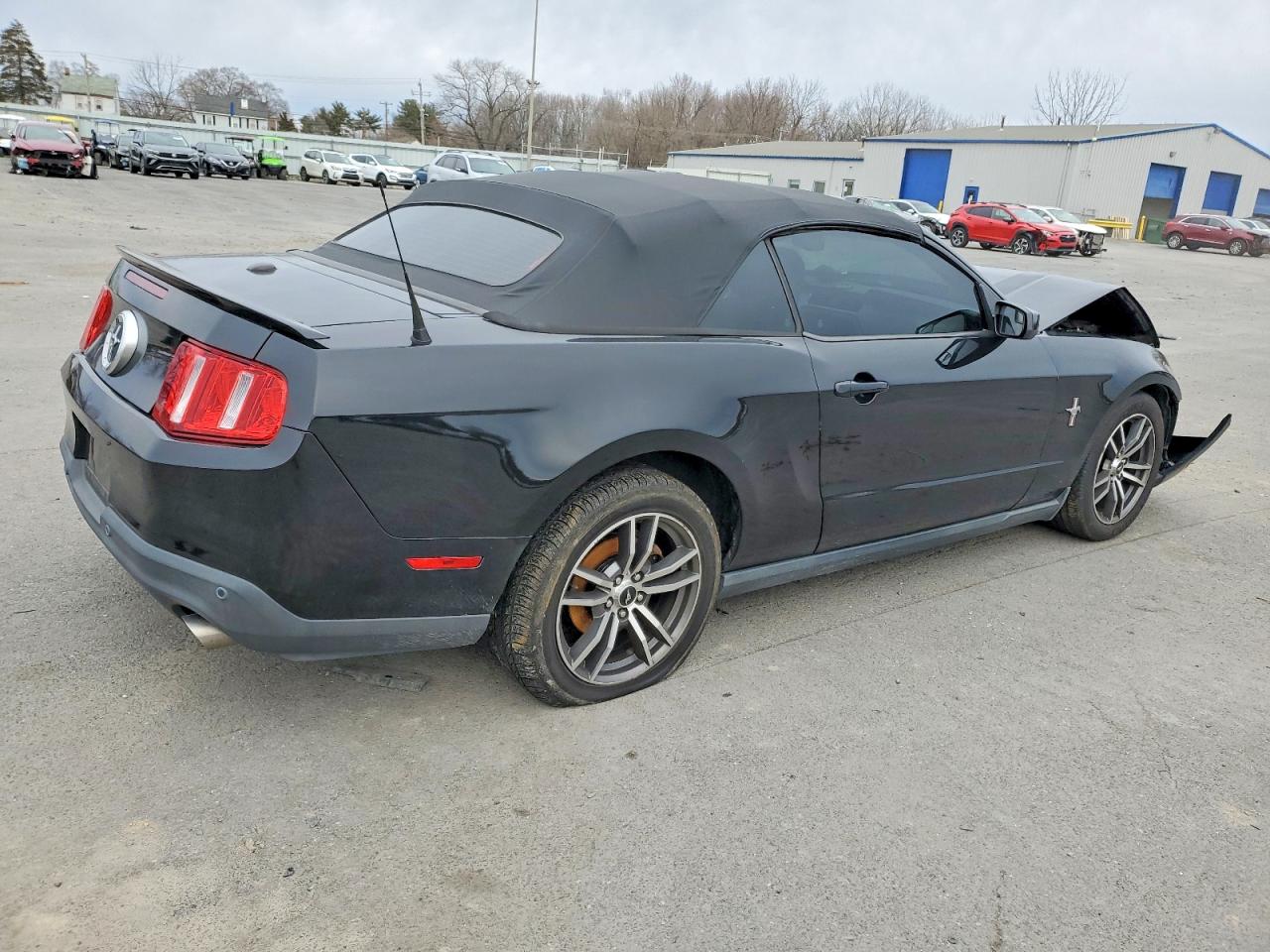 2012 FORD MUSTANG photo 3