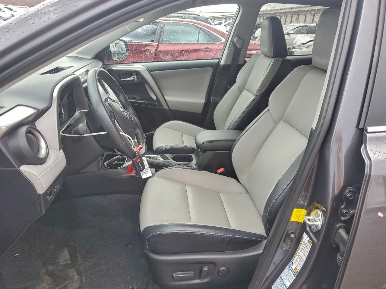 2017 TOYOTA RAV4 LIMITED photo 13