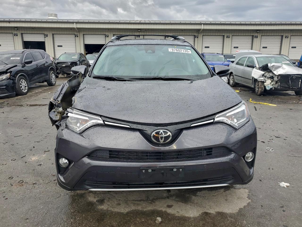 2017 TOYOTA RAV4 LIMITED photo 9