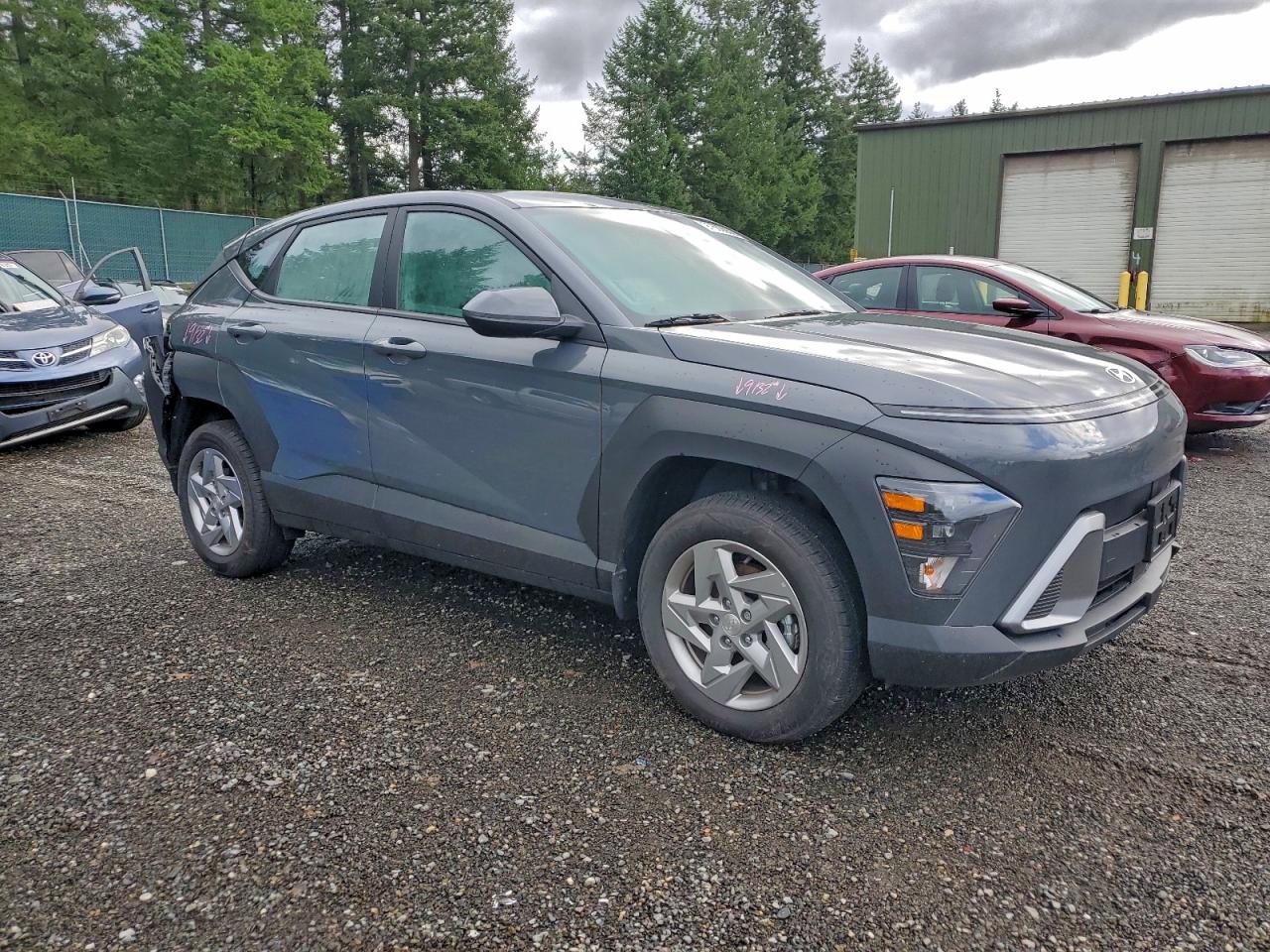 2025 HYUNDAI KONA SE photo 4