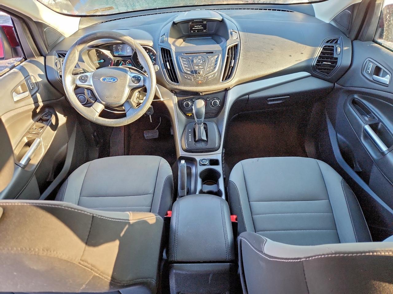 2016 FORD ESCAPE SE photo 8