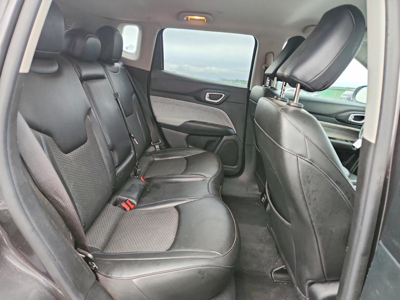 2022 JEEP COMPASS LATITUDE photo 11
