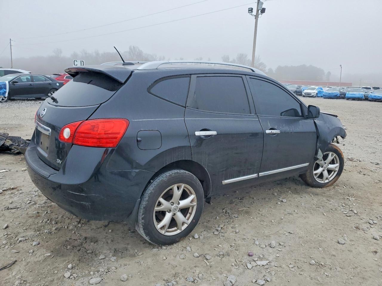 2011 NISSAN ROGUE S photo 3