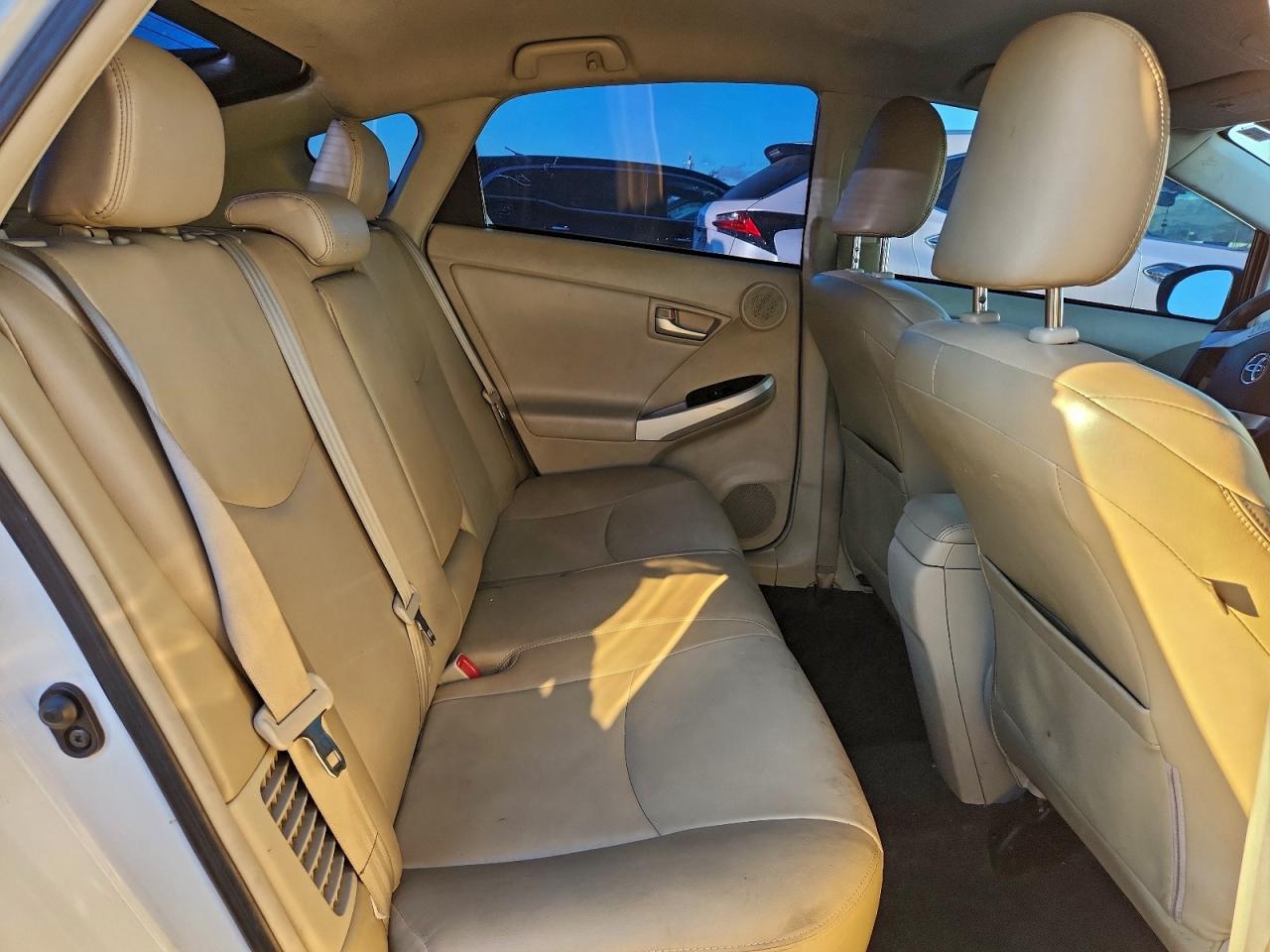 2013 TOYOTA PRIUS photo 10