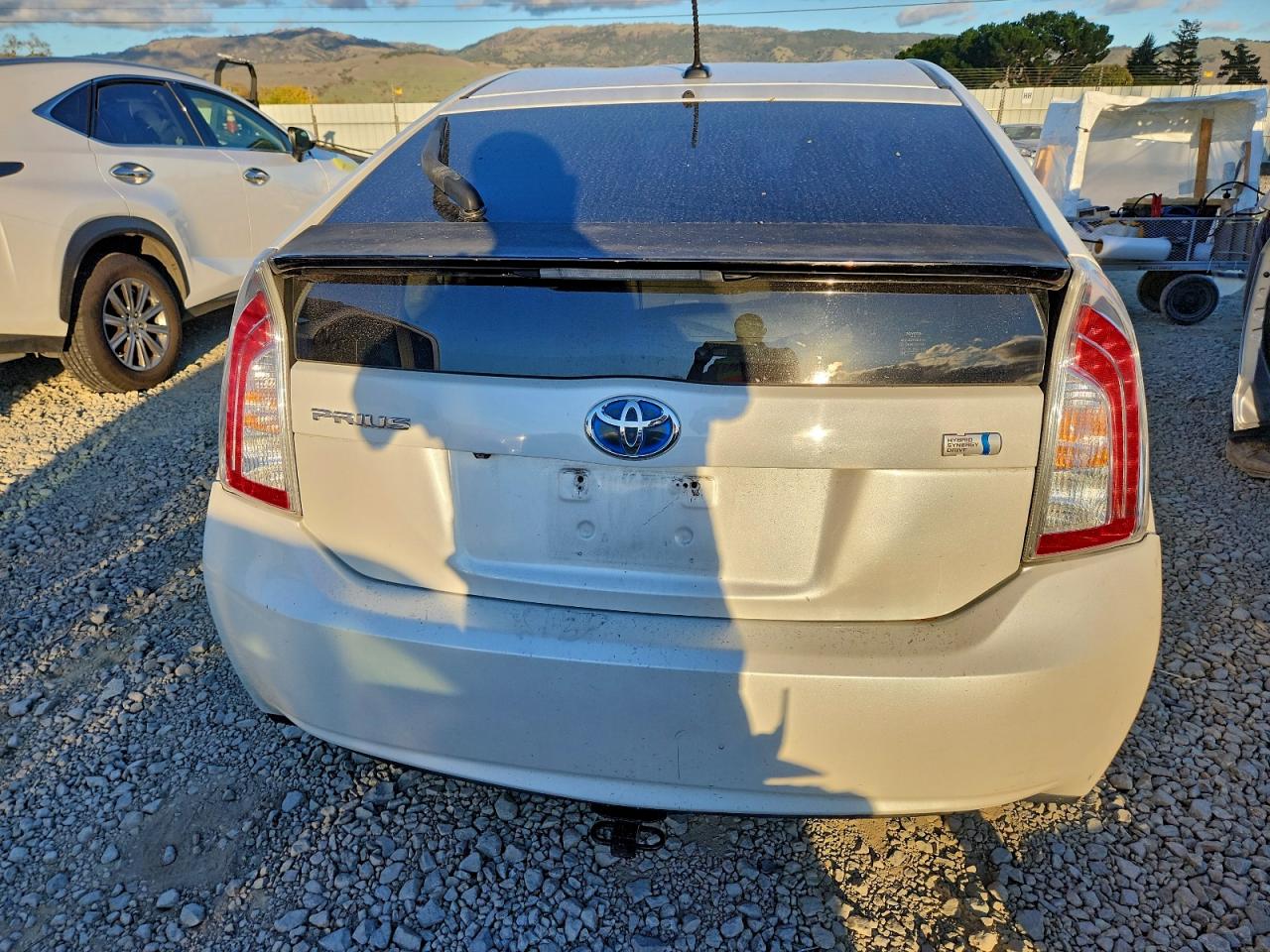 2013 TOYOTA PRIUS photo 6
