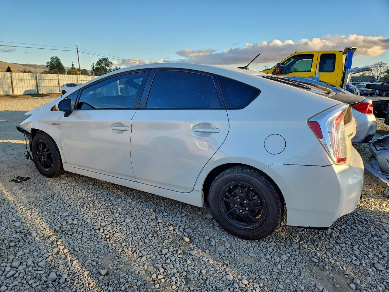 2013 TOYOTA PRIUS photo 2