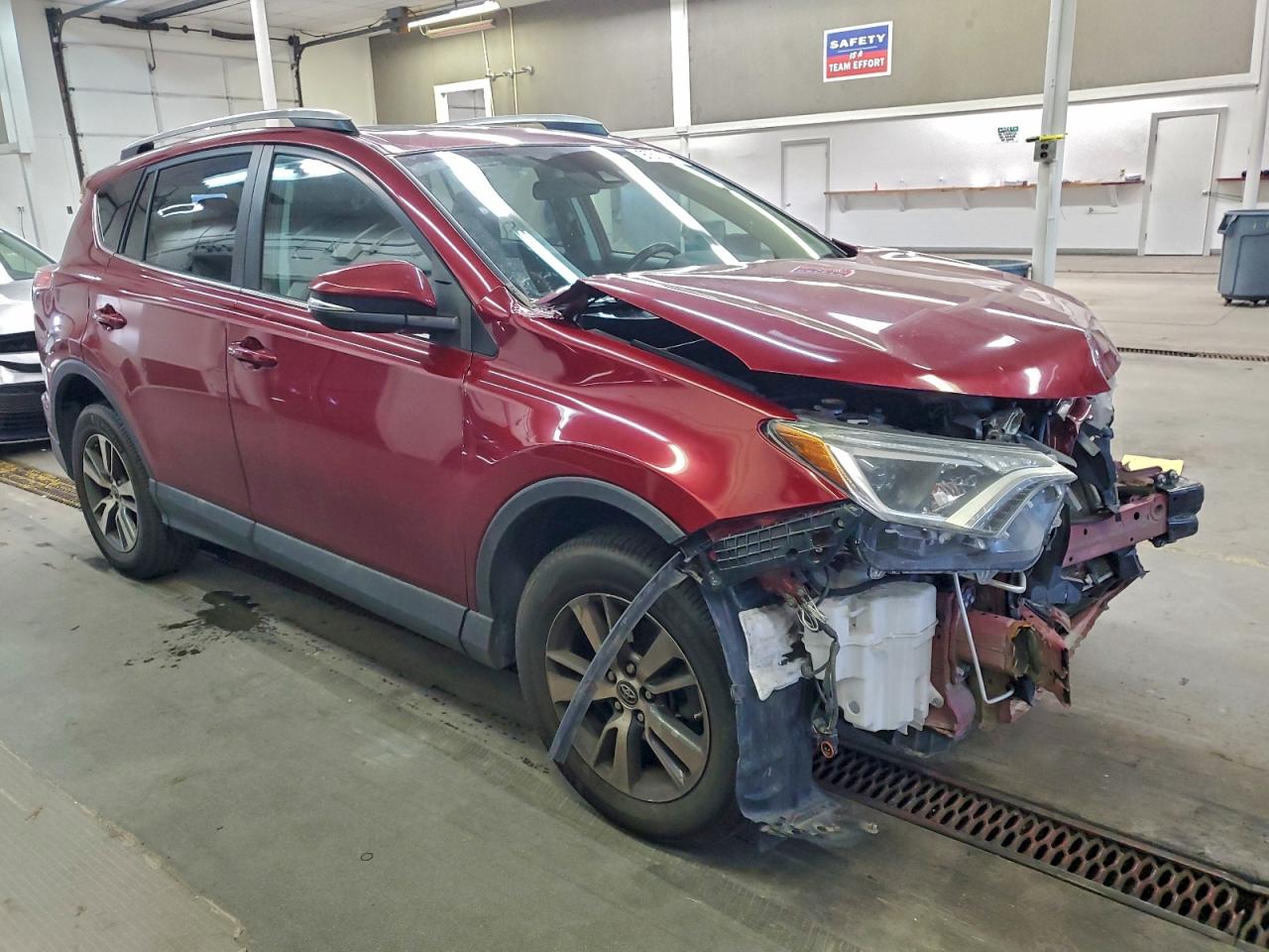 2018 TOYOTA RAV4 ADVENTURE photo 4