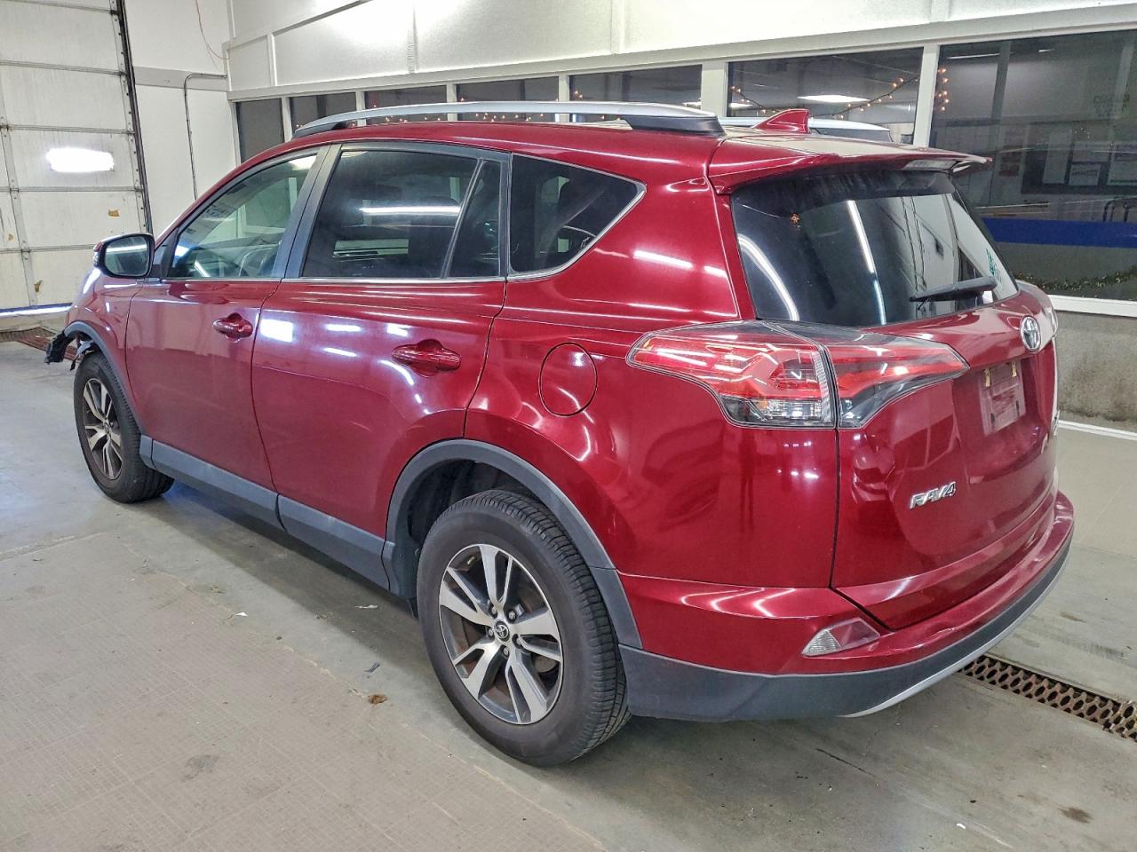 2018 TOYOTA RAV4 ADVENTURE photo 2