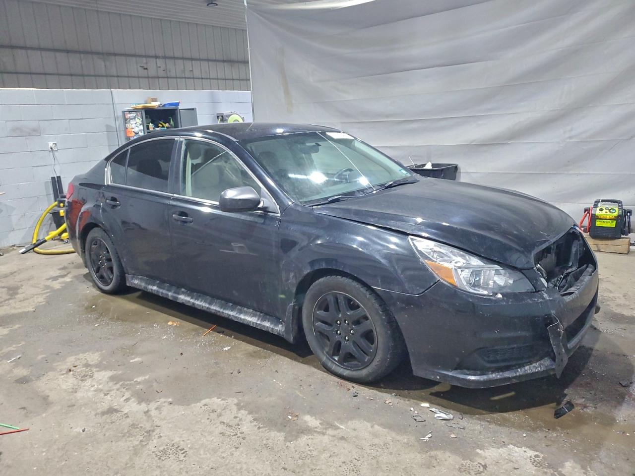 2013 SUBARU LEGACY 2.5I photo 4