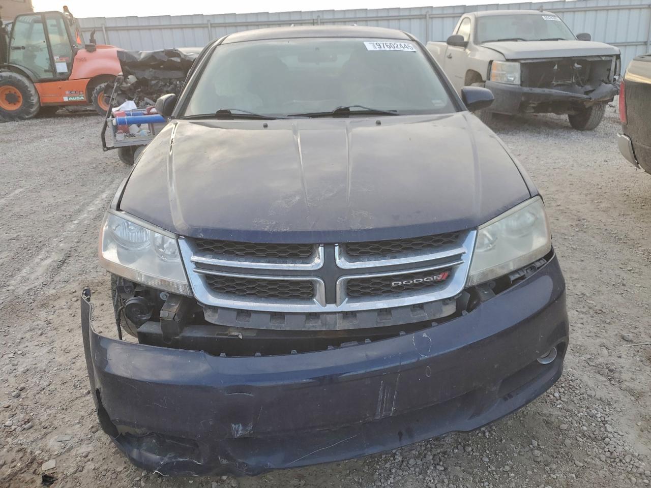 2013 DODGE AVENGER SXT photo 5