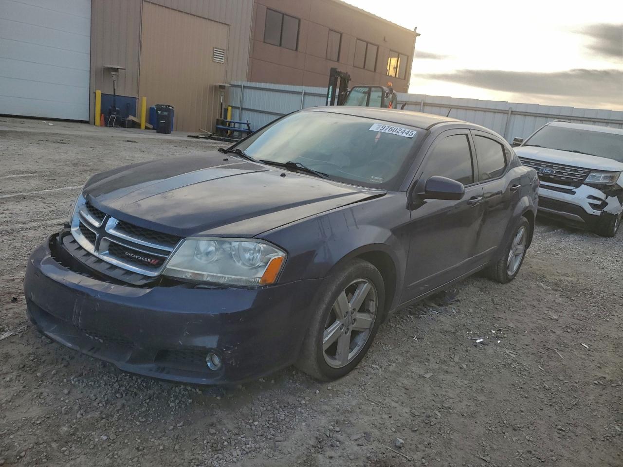 2013 DODGE AVENGER