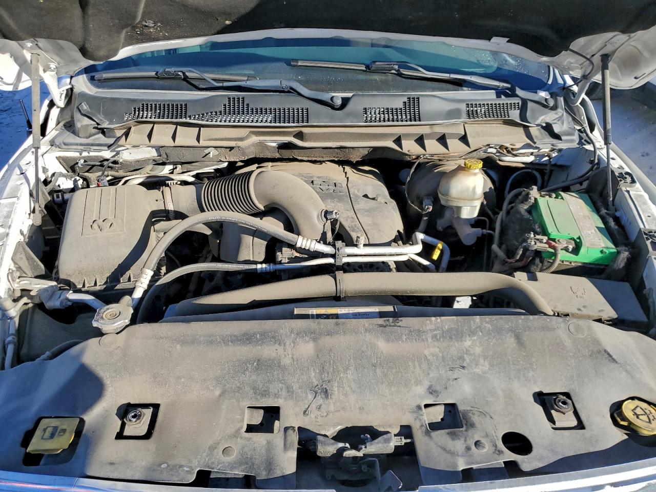 2015 RAM 1500 SLT photo 11
