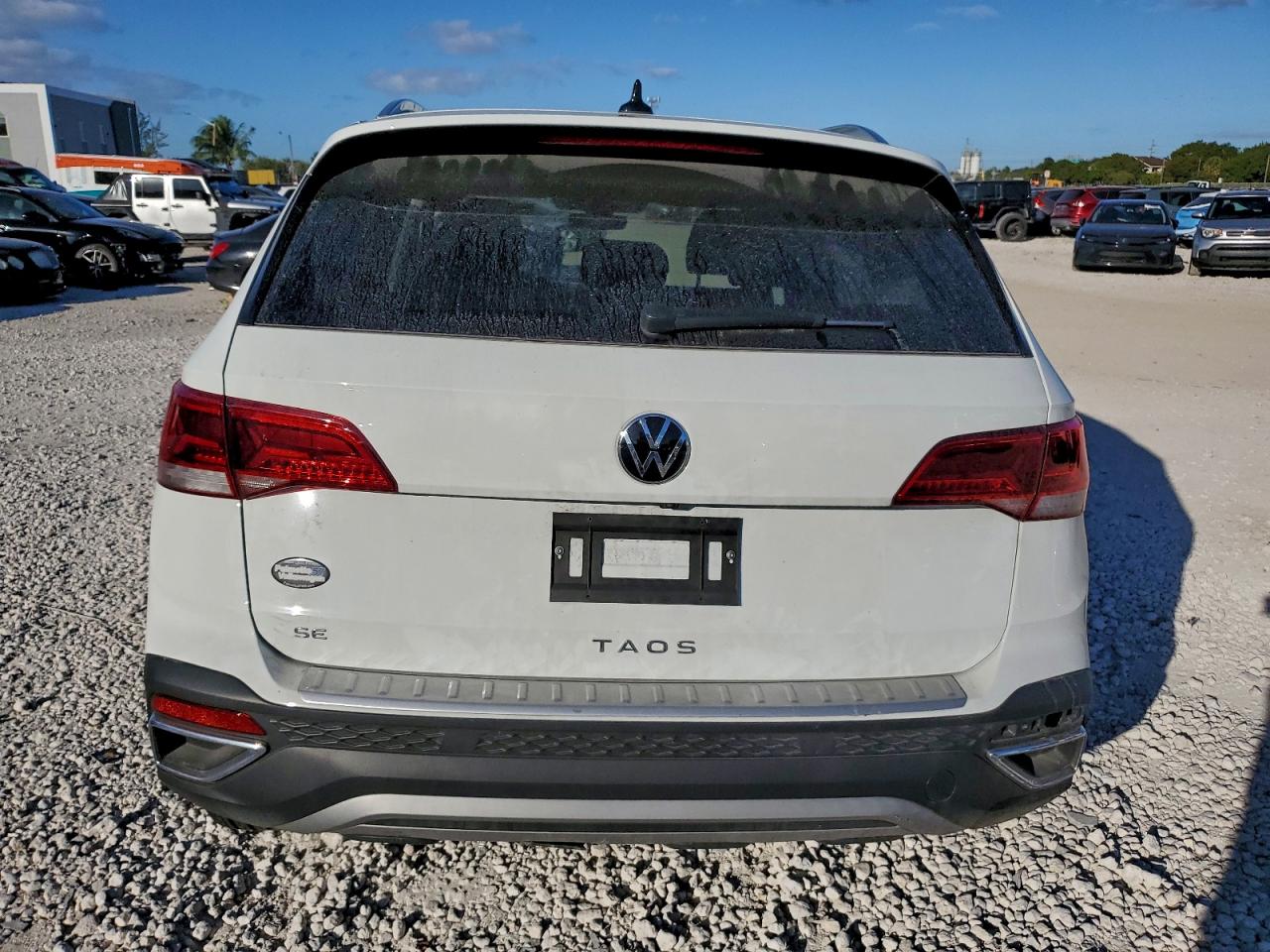 2024 VOLKSWAGEN TAOS SE photo 16