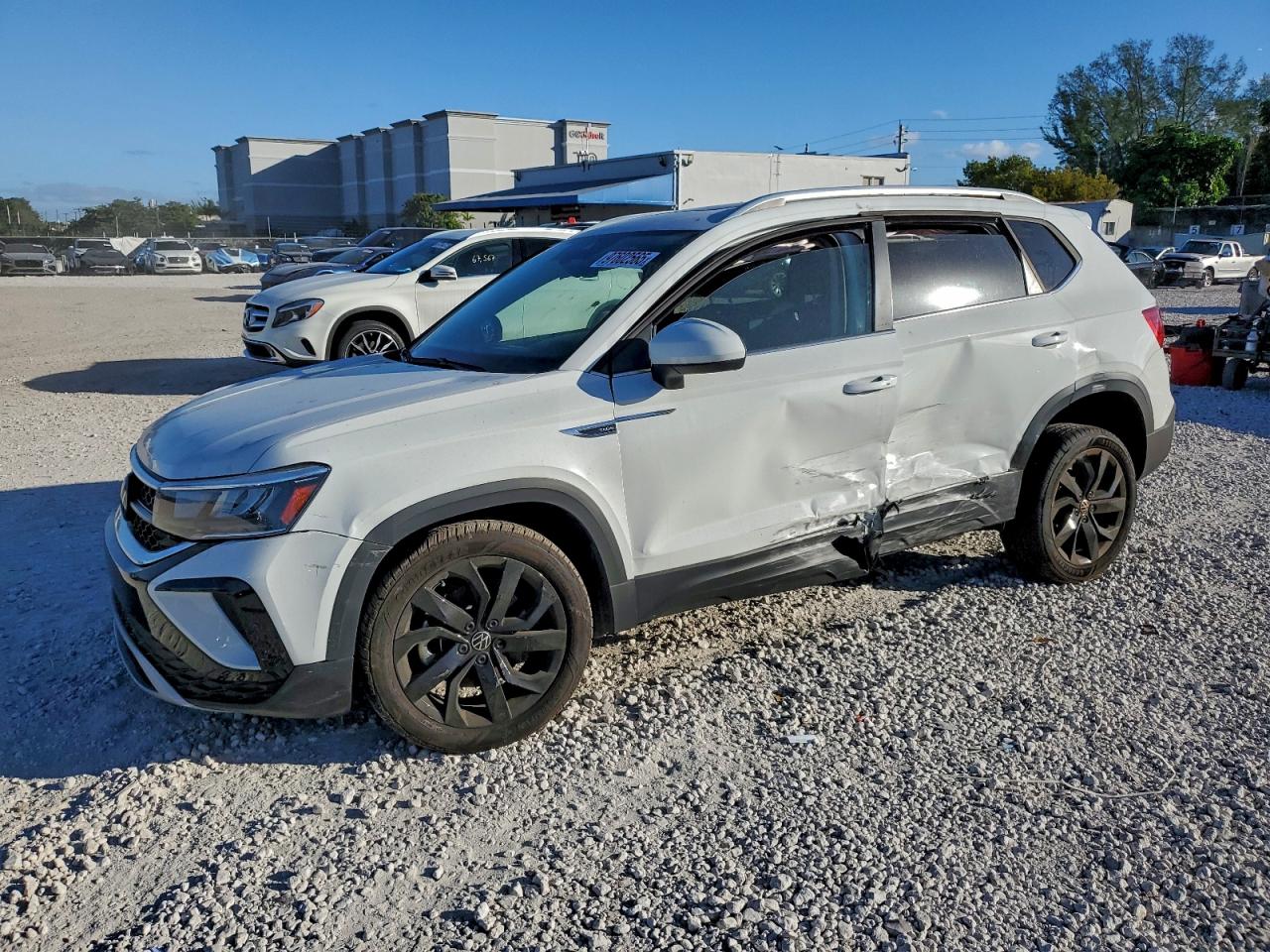 2024 VOLKSWAGEN TAOS