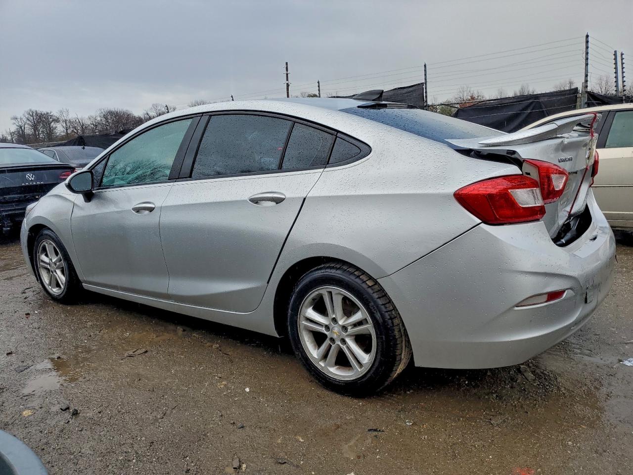 2017 CHEVROLET CRUZE LS photo 2