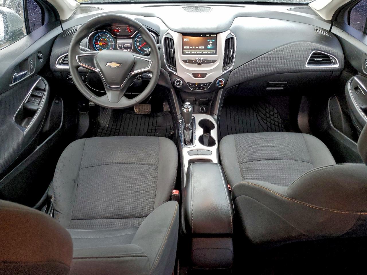 2017 CHEVROLET CRUZE LS photo 8