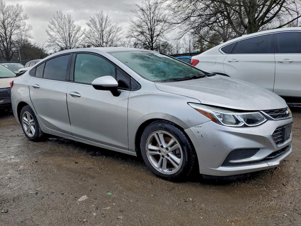 2017 CHEVROLET CRUZE LS photo 4