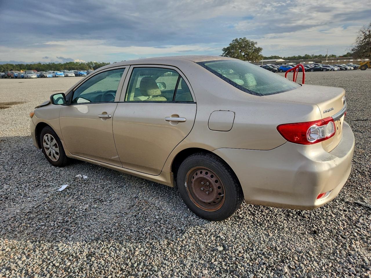 2011 TOYOTA COROLLA BASE photo 2