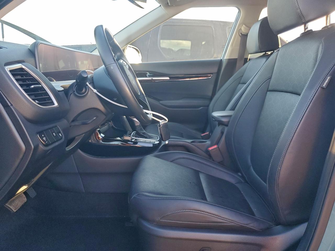 2025 KIA SELTOS EX photo 13