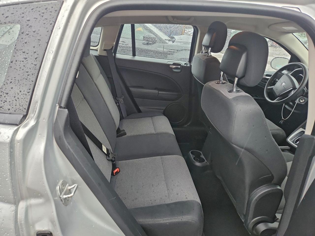 2011 DODGE CALIBER MAINSTREET photo 10