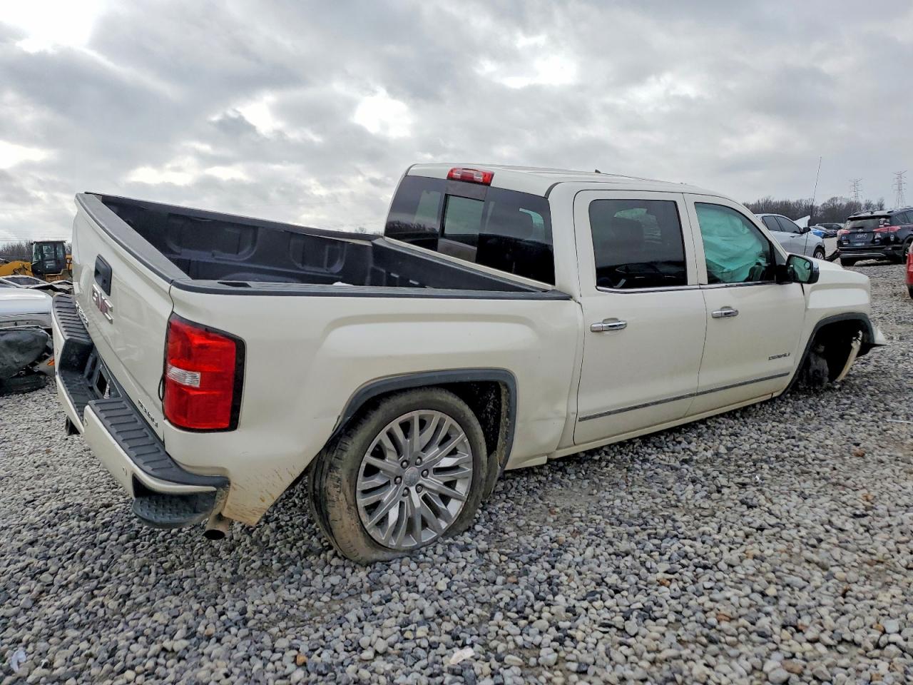 2014 GMC SIERRA K1500 DENALI photo 3