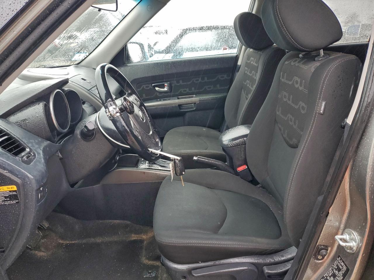 2013 KIA SOUL + photo 7