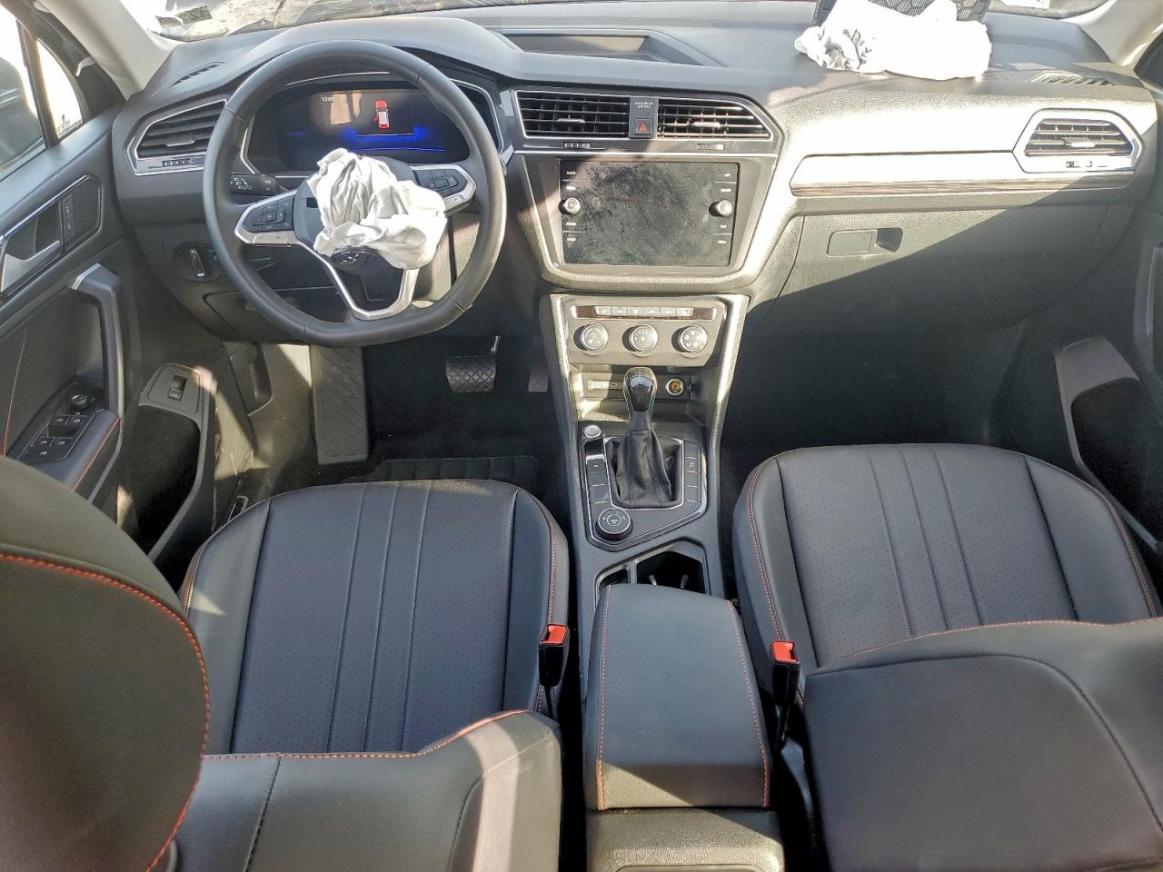 2024 VOLKSWAGEN TIGUAN WOLFSBURG photo 8