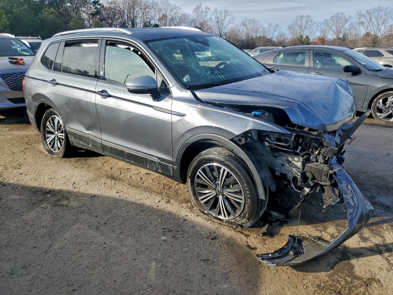 2024 VOLKSWAGEN TIGUAN WOLFSBURG photo 4