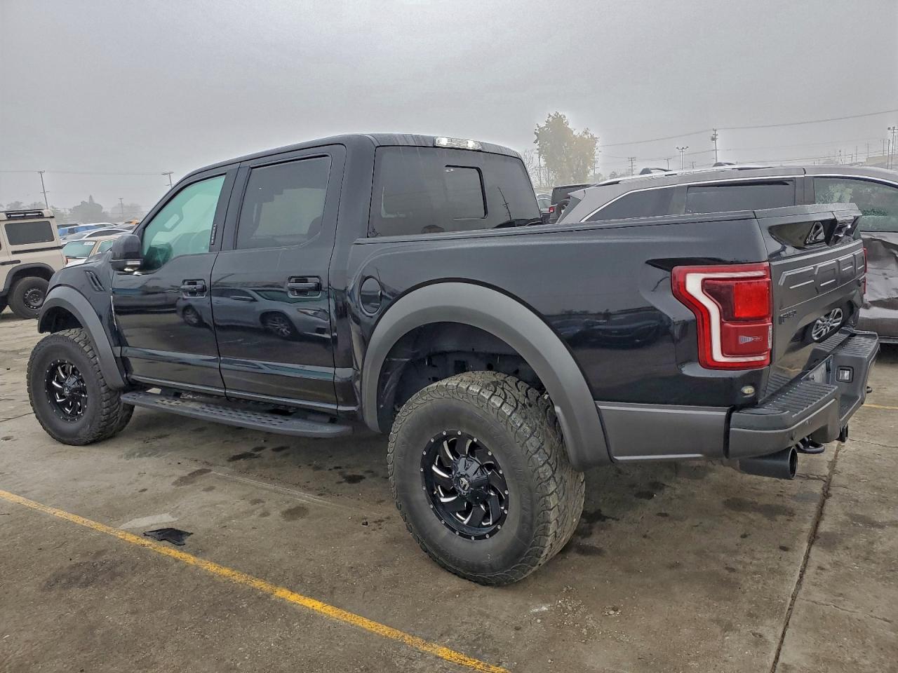 2018 FORD F150 RAPTOR photo 2