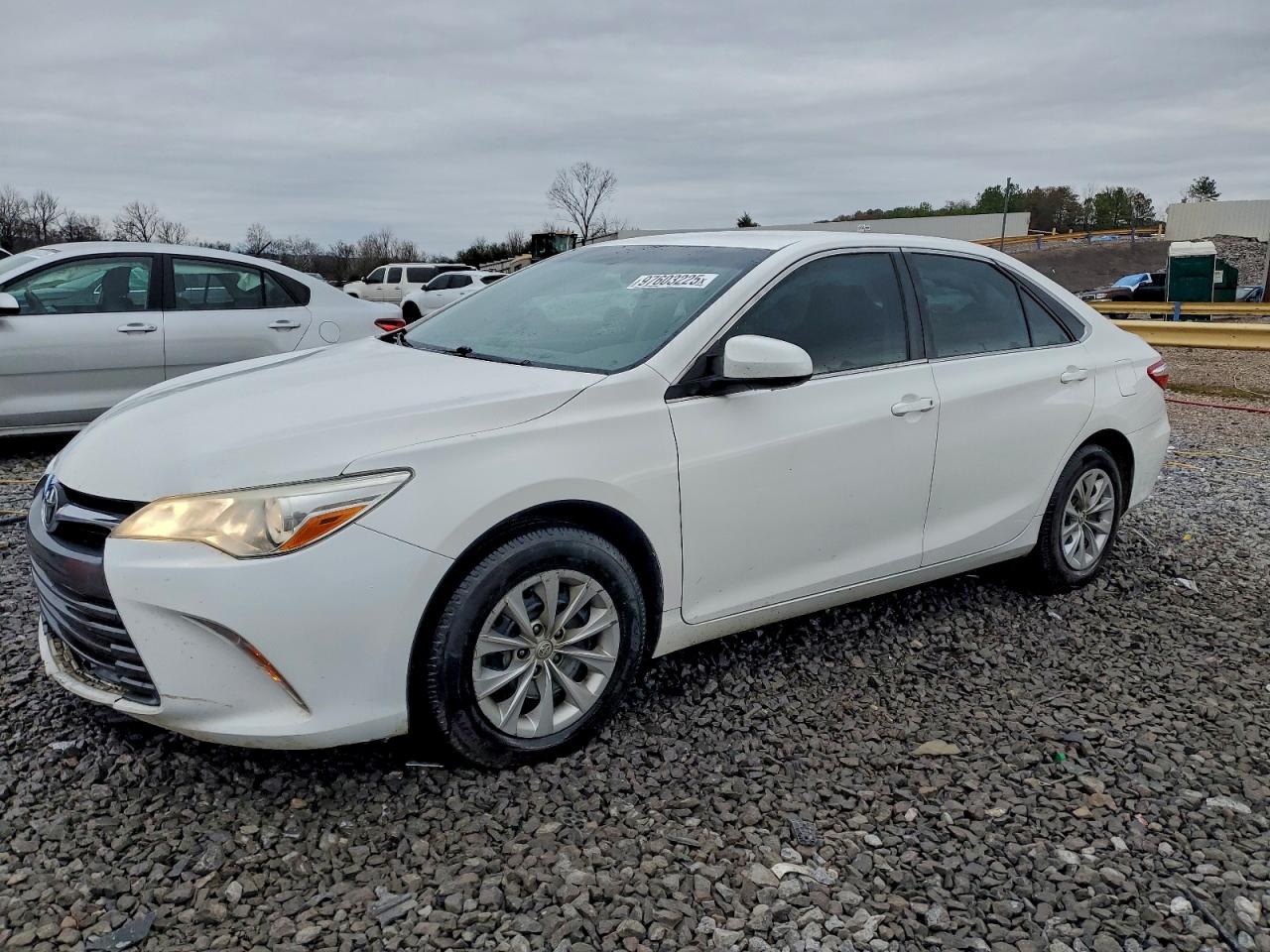 2016 TOYOTA CAMRY