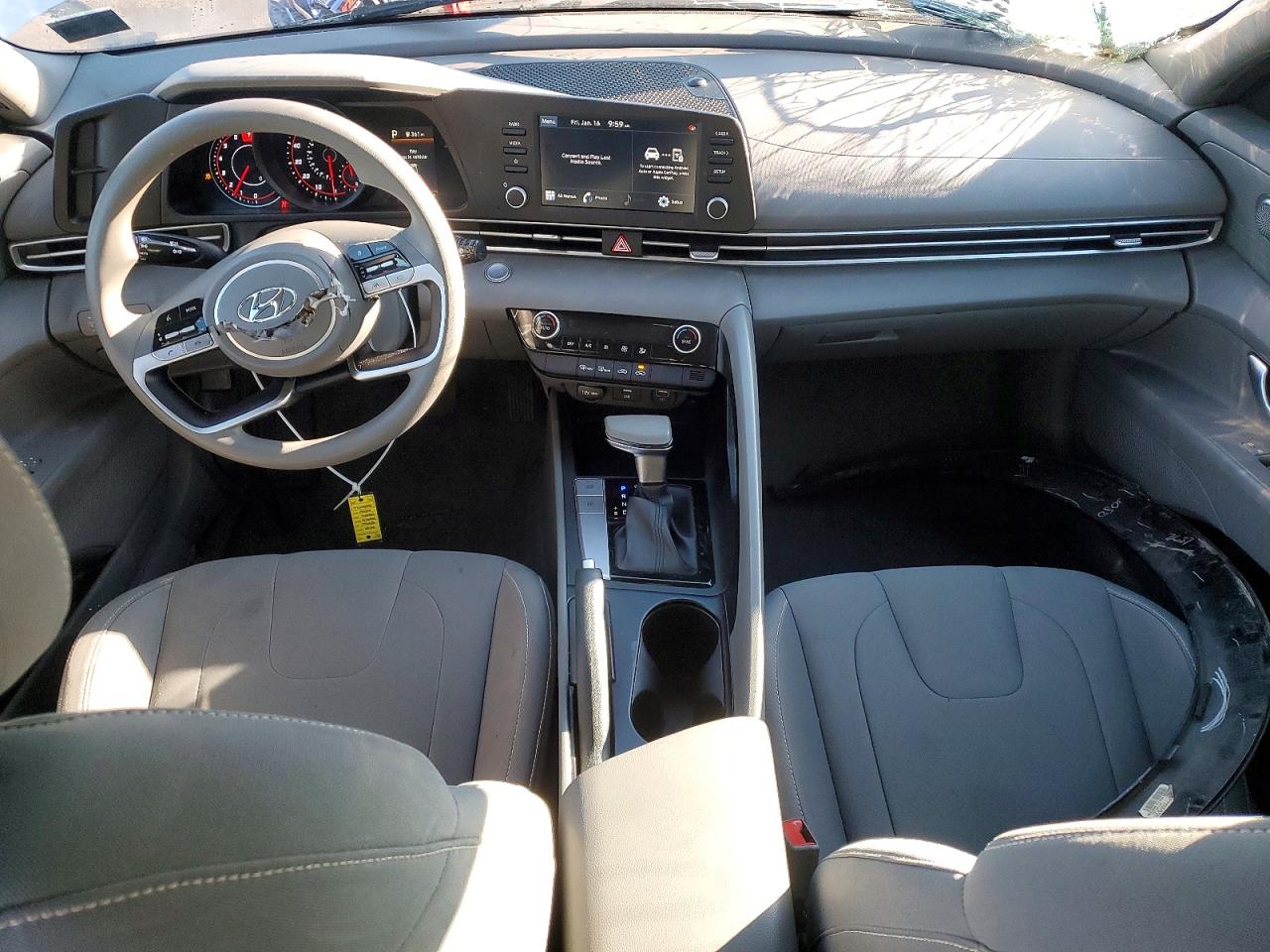2023 HYUNDAI ELANTRA SEL photo 8