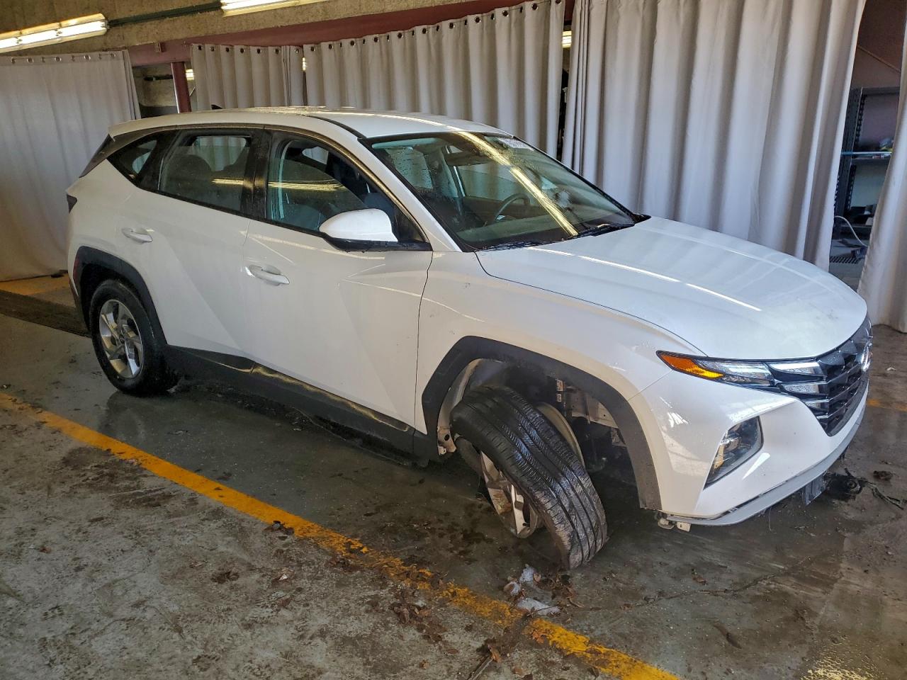 2024 HYUNDAI TUCSON SE photo 4