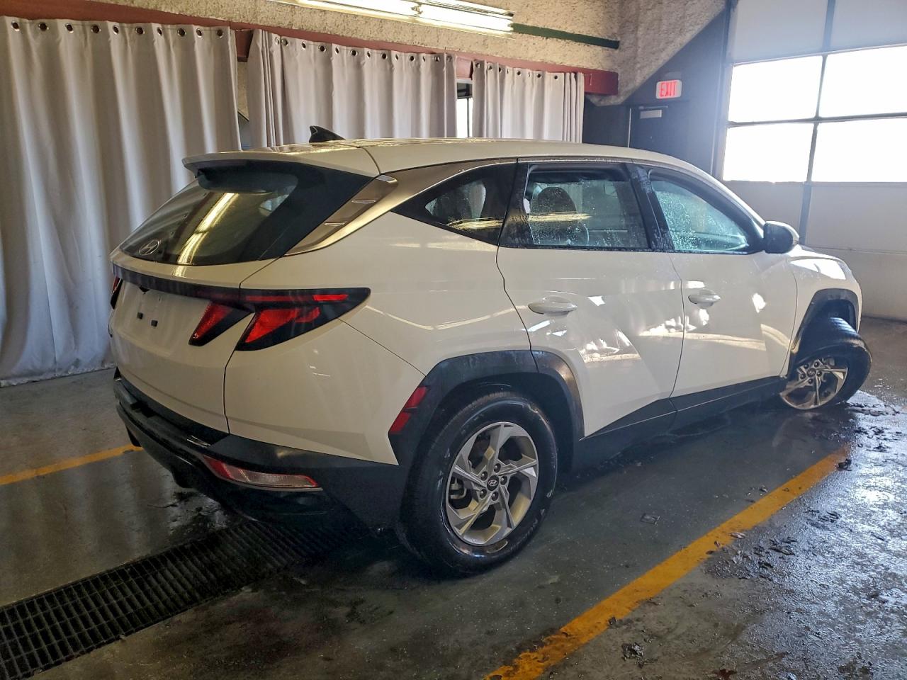 2024 HYUNDAI TUCSON SE photo 3