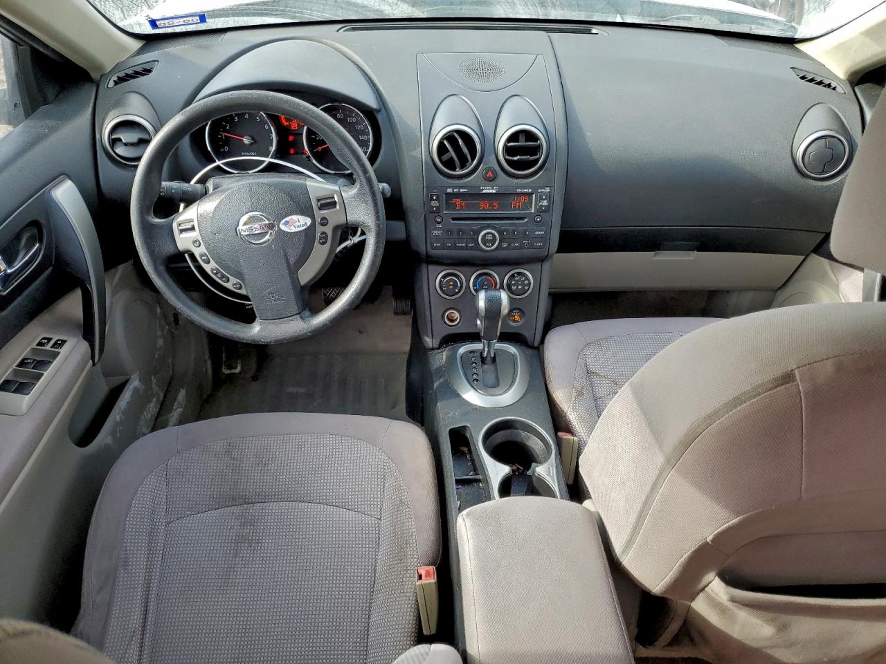 2009 NISSAN ROGUE S photo 29