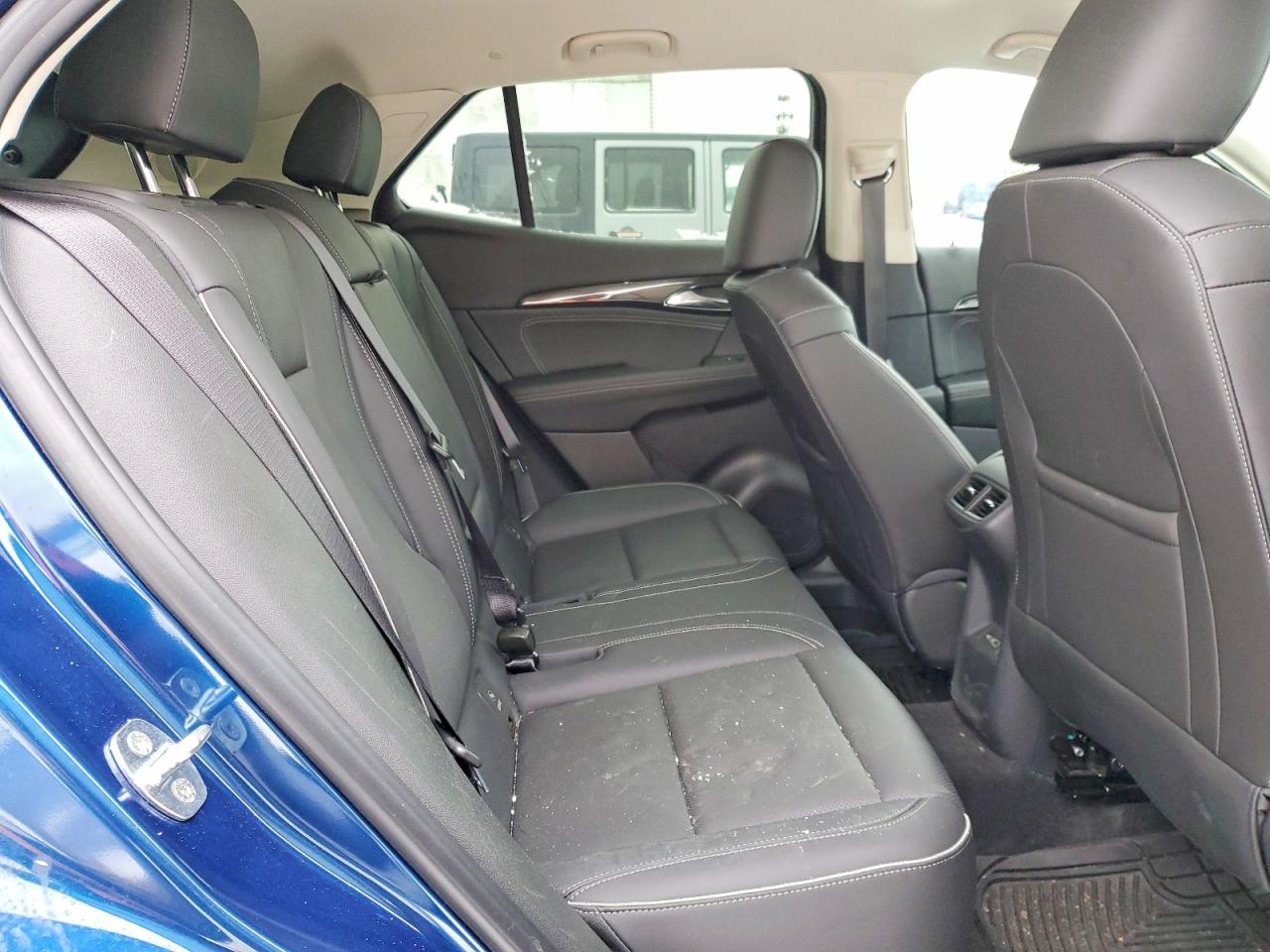 2023 BUICK ENVISION ESSENCE photo 11