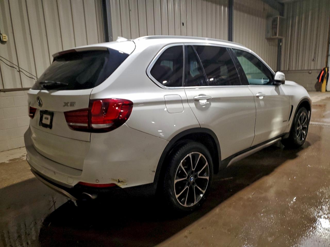 2016 BMW X5 XDRIVE35I photo 3