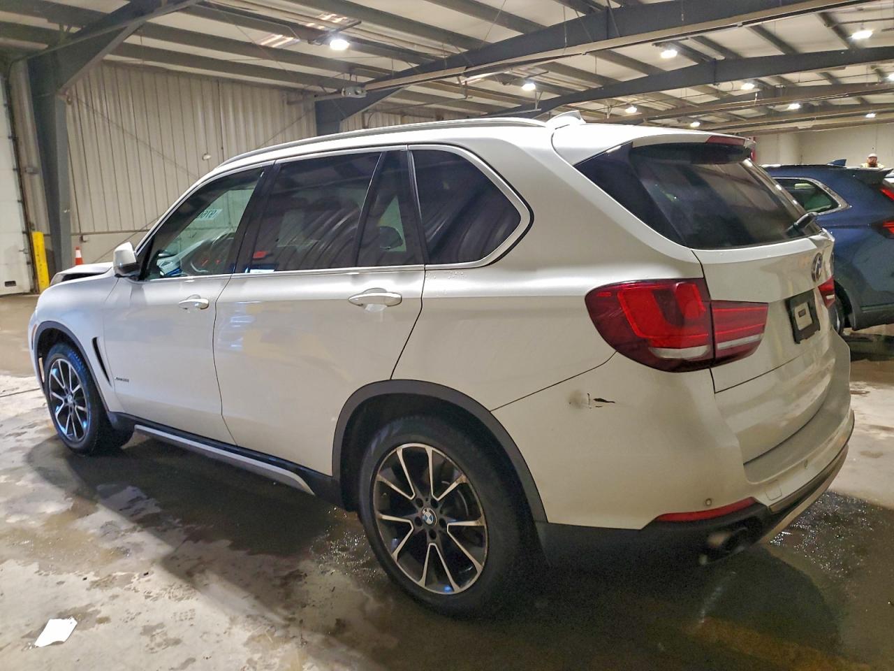 2016 BMW X5 XDRIVE35I photo 2