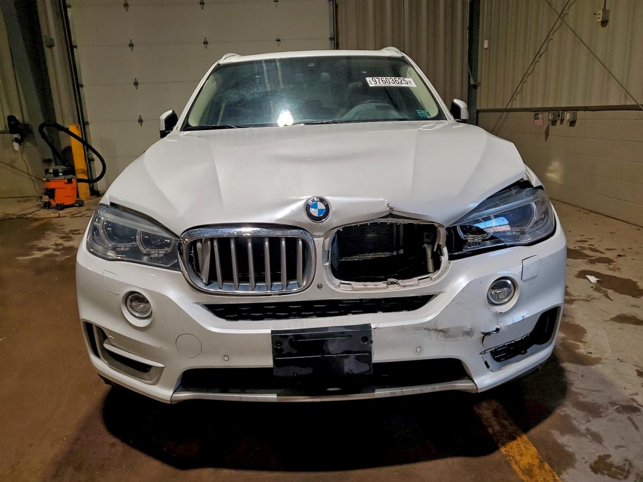 2016 BMW X5 XDRIVE35I photo 5