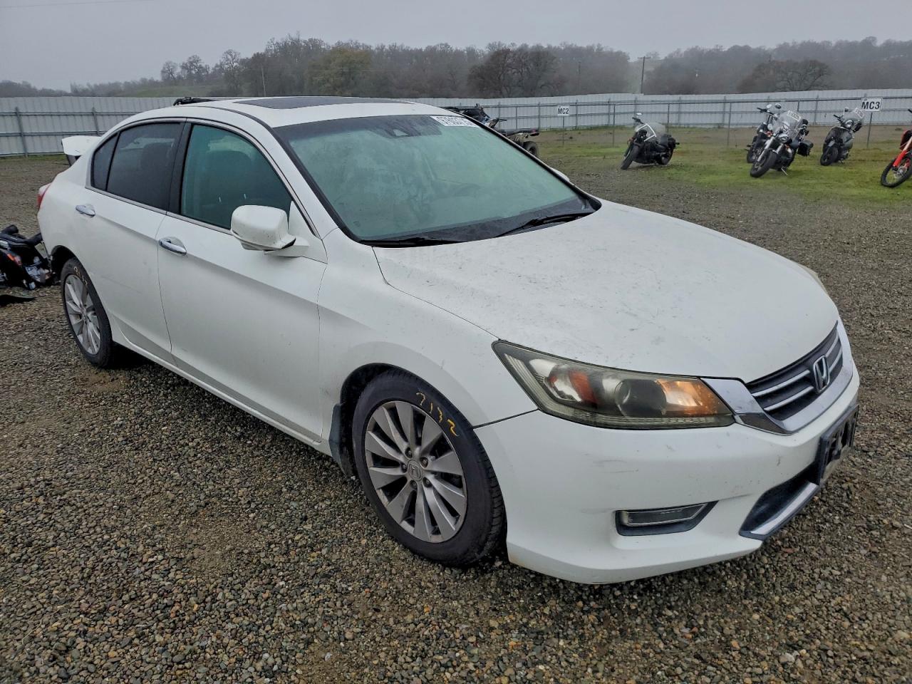 2013 HONDA ACCORD EXL photo 4