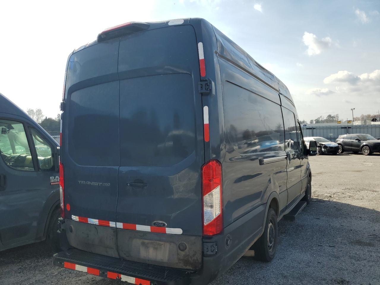 2020 FORD TRANSIT T-250 photo 3