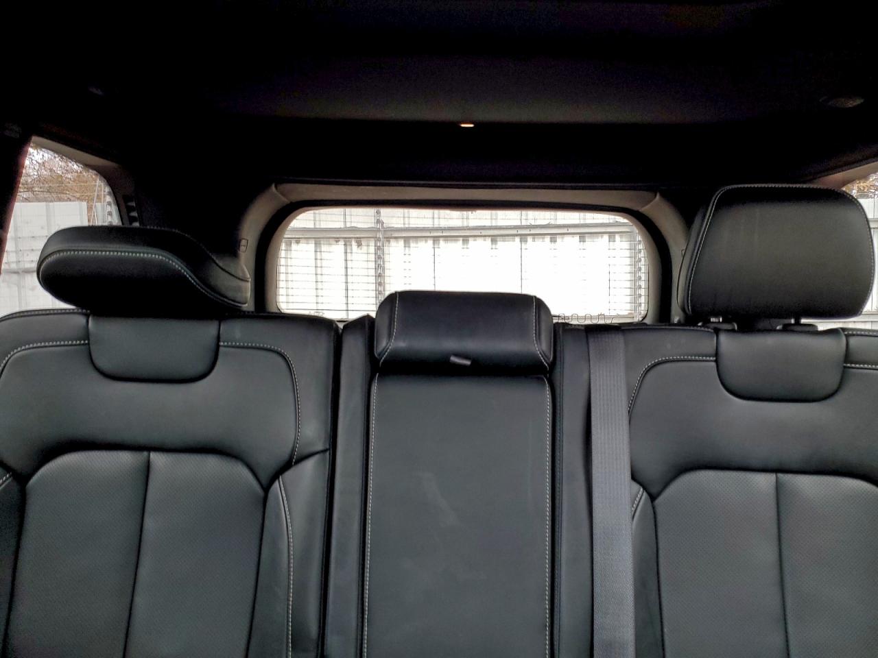 2022 JEEP GRAND CHEROKEE OVERLAND photo 19