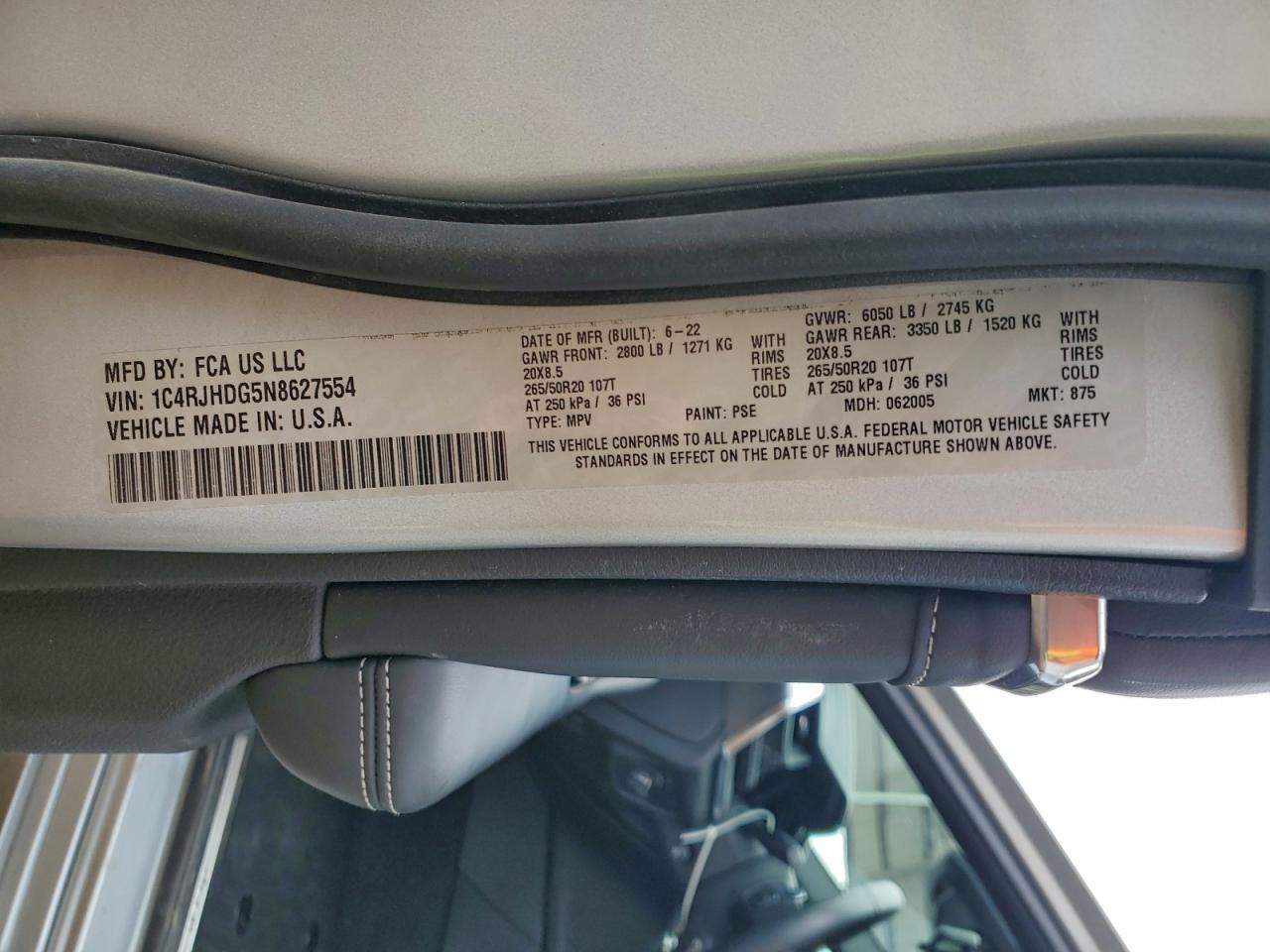 2022 JEEP GRAND CHEROKEE OVERLAND photo 25