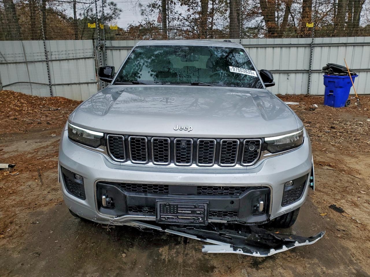 2022 JEEP GRAND CHEROKEE OVERLAND photo 9