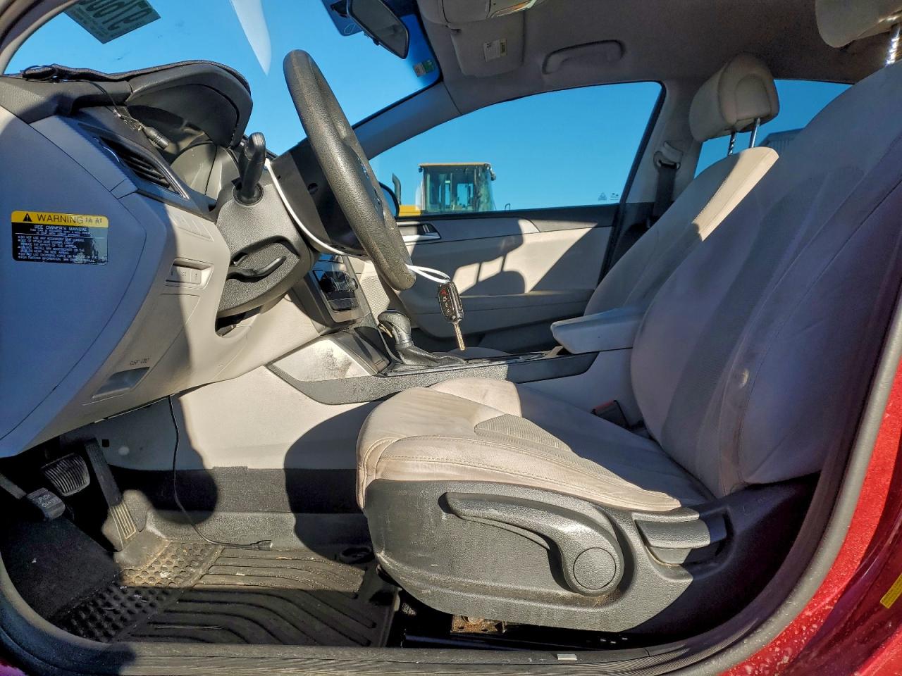 2015 HYUNDAI SONATA SE photo 13