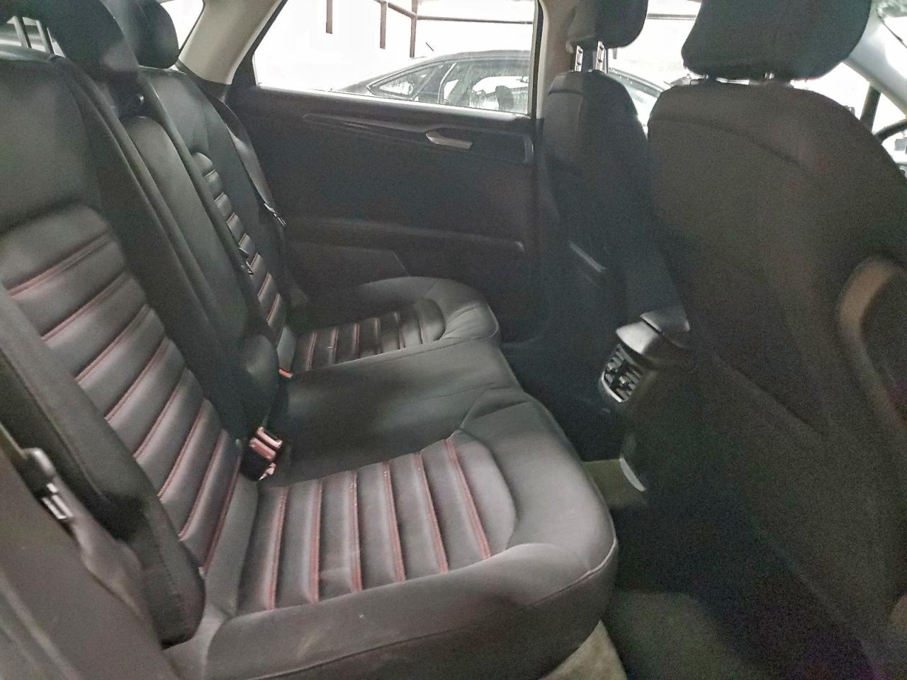 2016 FORD FUSION SE photo 10