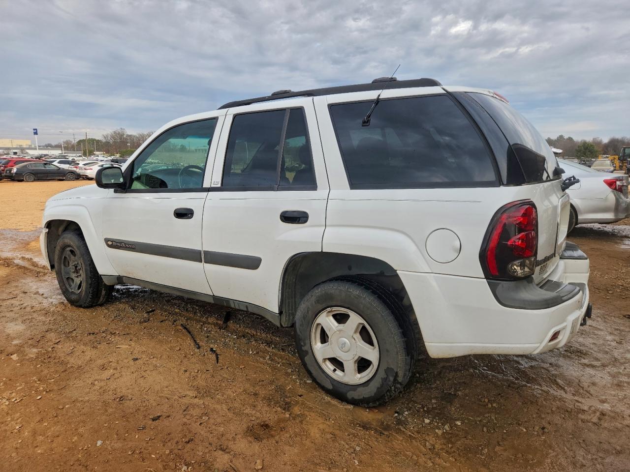 2003 CHEVROLET TRAILBLAZER photo 2