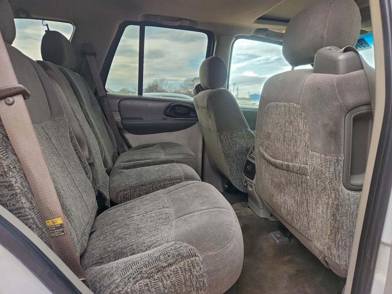 2003 CHEVROLET TRAILBLAZER photo 11