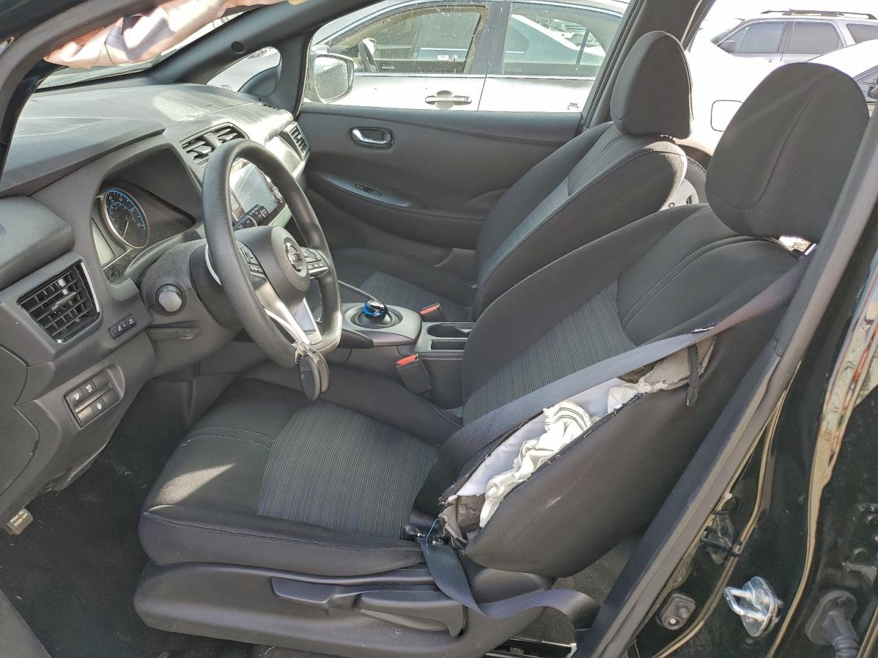2022 NISSAN LEAF S photo 7