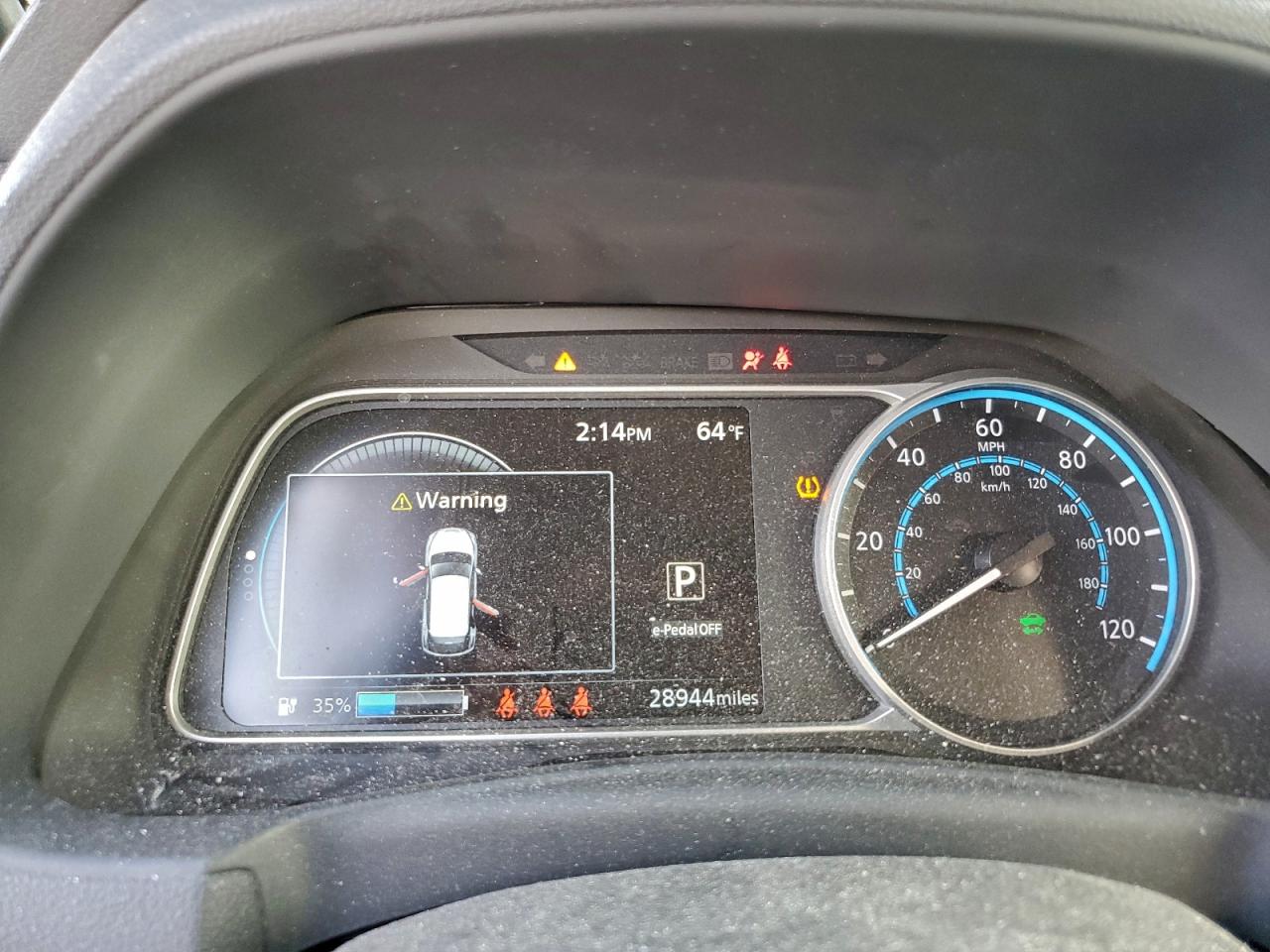 2022 NISSAN LEAF S photo 9